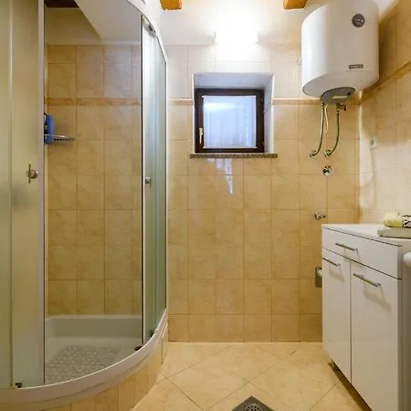 3 Bedroom Gorgeous In Mandalencici Cubanici